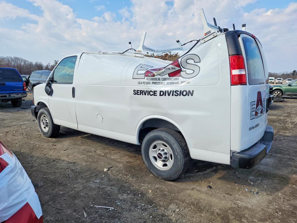 2023 GMC Savana 2500 Cargo Utility / Service van