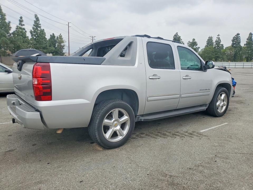 2011 Chevrolet Avalanche LT