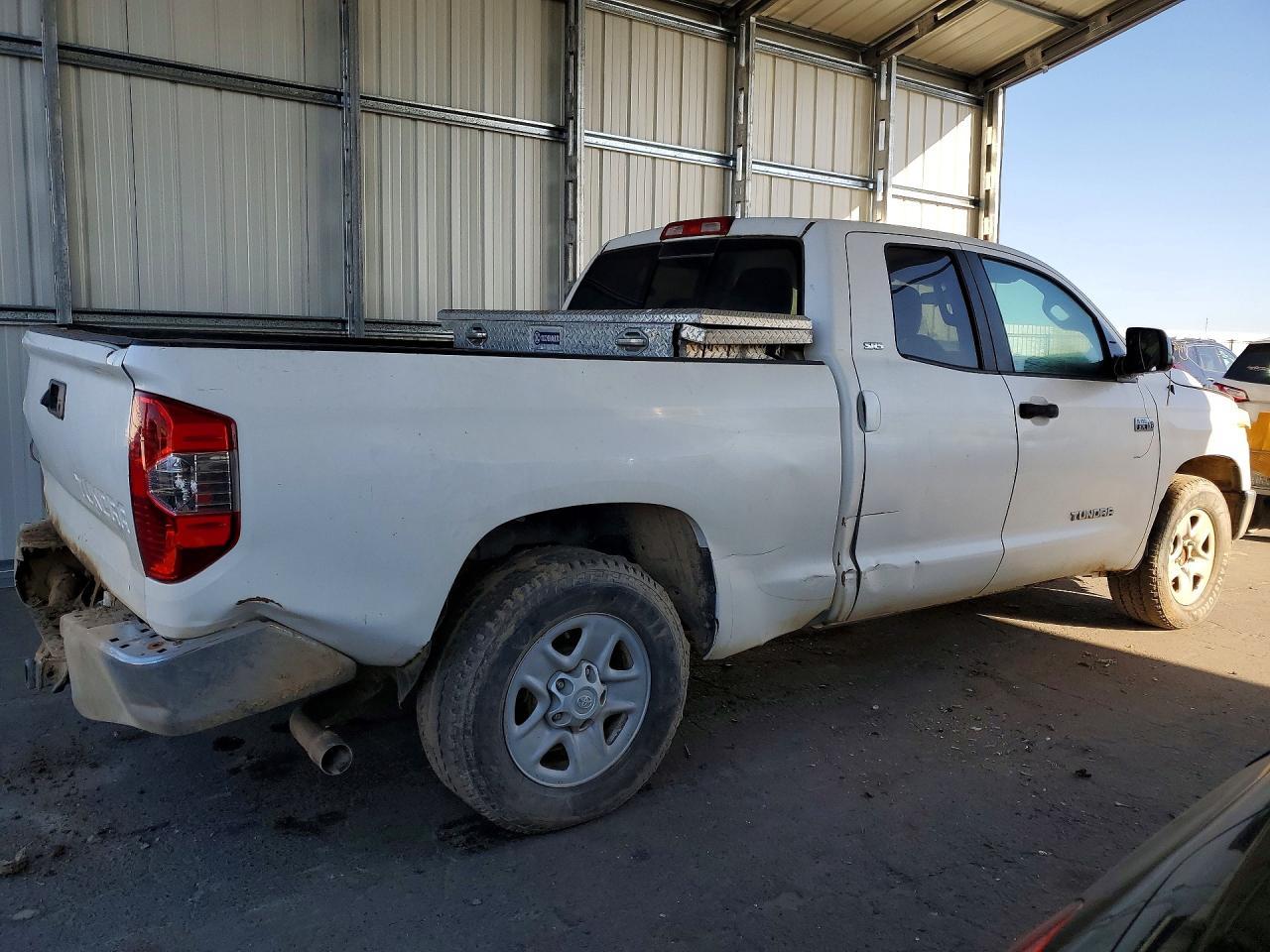 2016 Toyota Tundra SR5