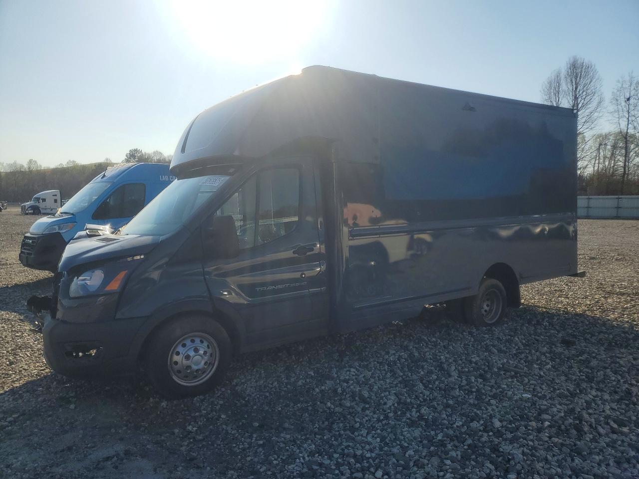 2021 Ford Transit Delivery Truck