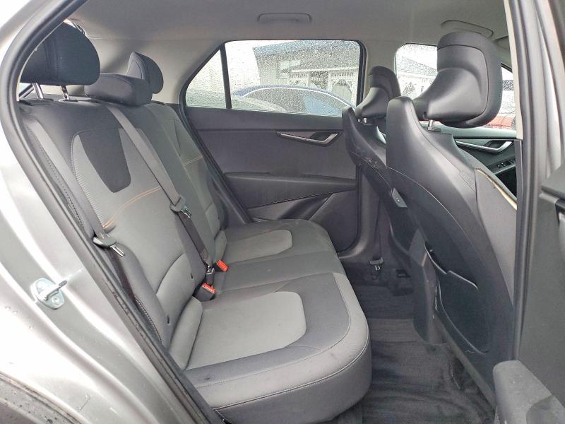 2025 KIA Niro lx