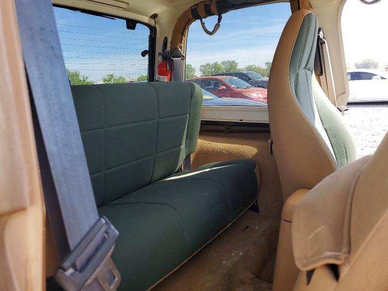 1997 Jeep Wrangler / tj Sahara