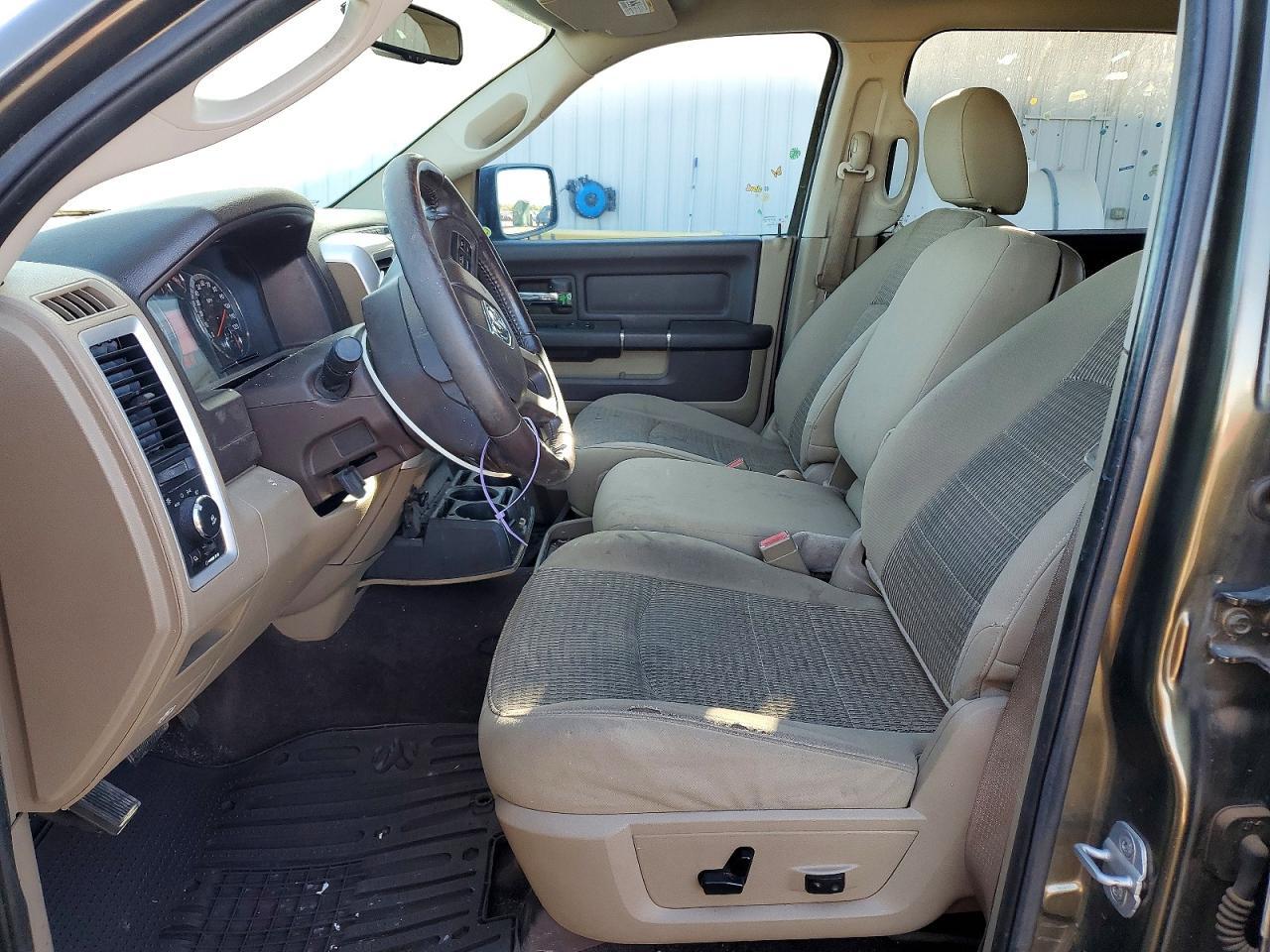2012 Dodge RAM 1500 SLT