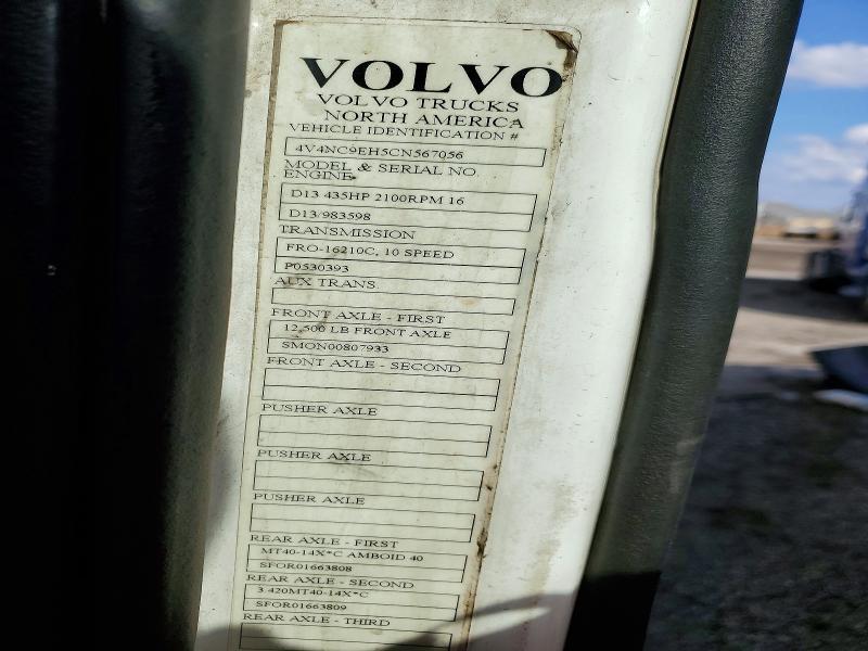 2012 Volvo VNL Semi Truck