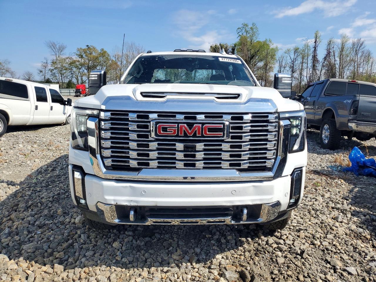 2024 GMC Sierra K2500 Denali