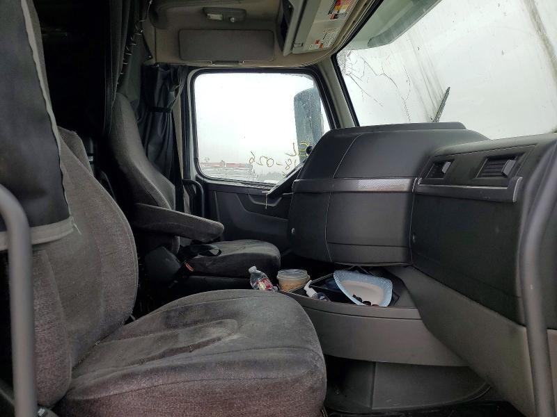 2019 Volv O VNL Semi Truck