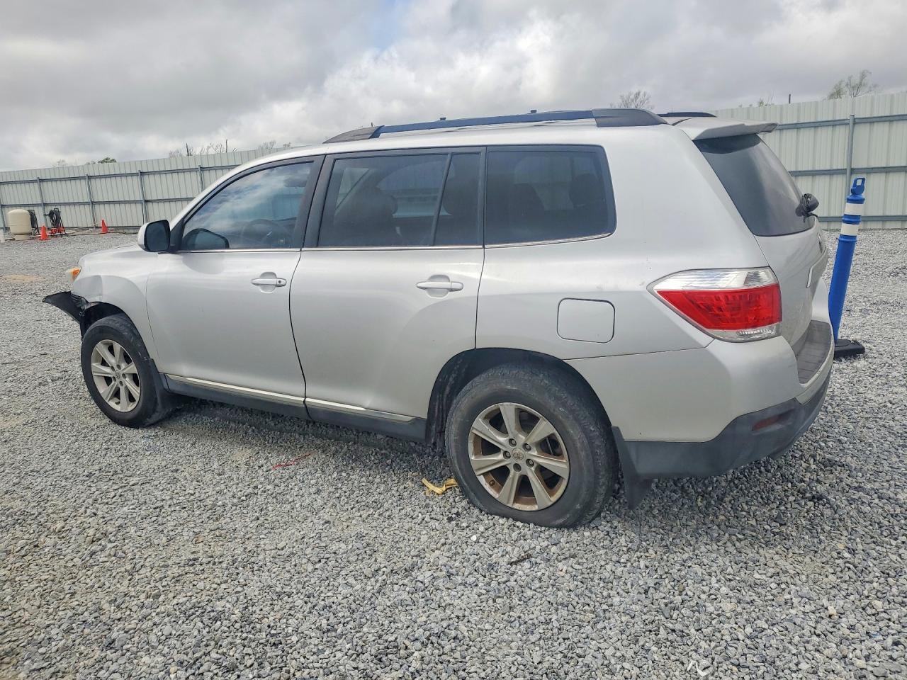 2013 Toyota Highlander se