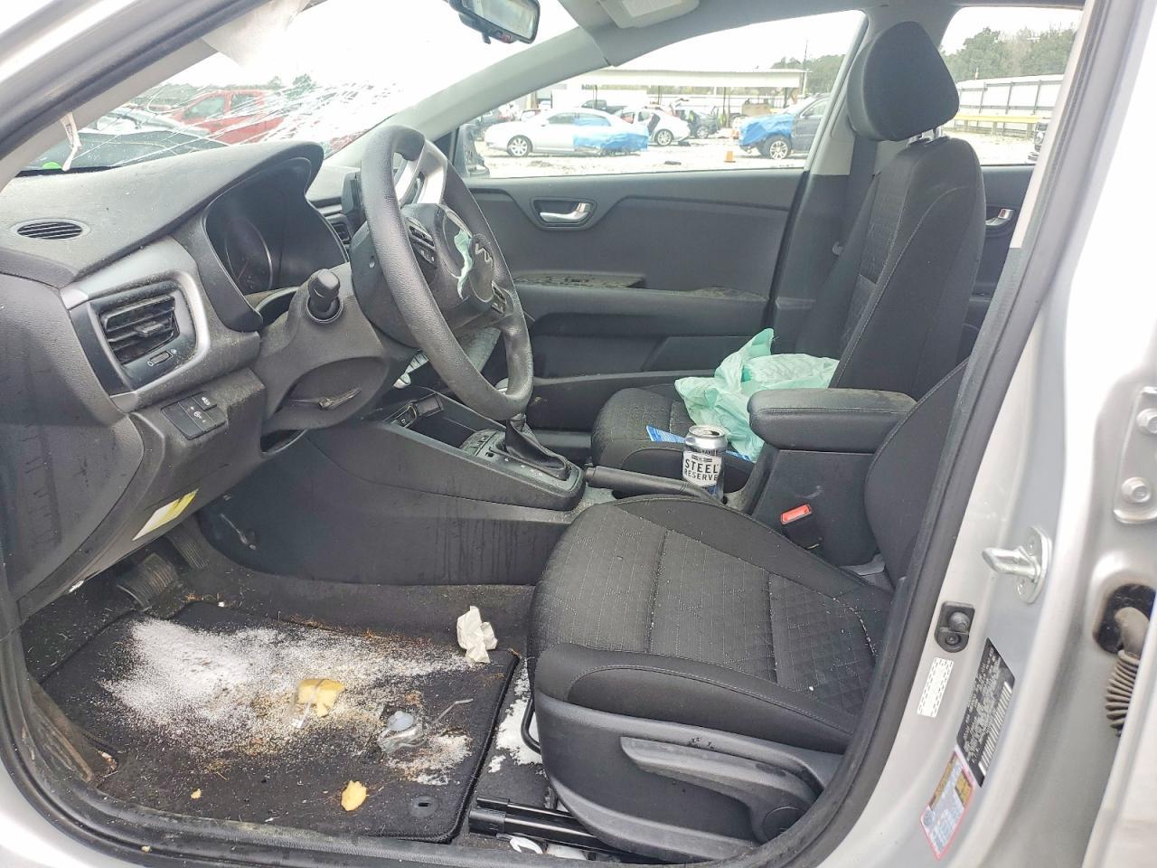 2023 KIA Rio s