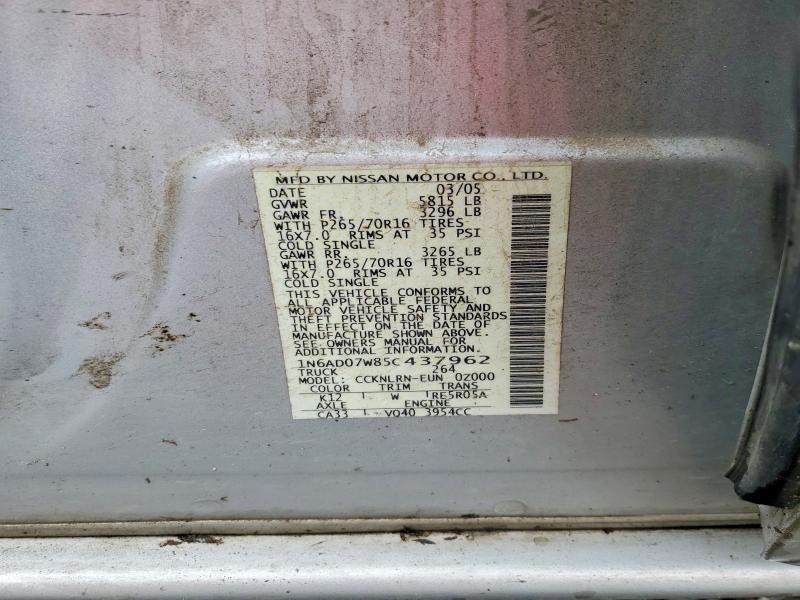 2005 Nissan Frontier se