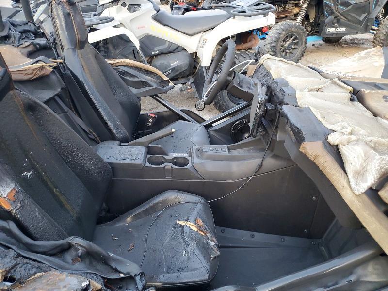 2024 Polaris Slingshot S With Technology Package