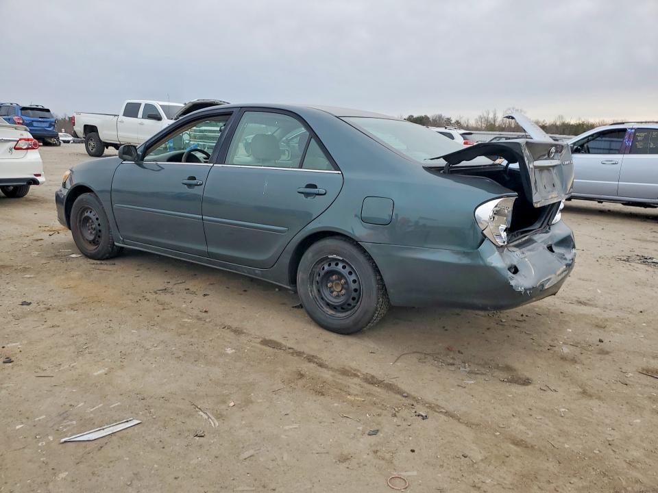 2003 Toyota Camry le