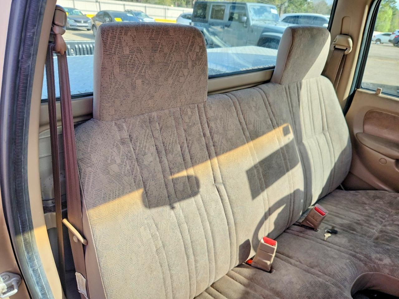 2004 Toyota Tacoma Base