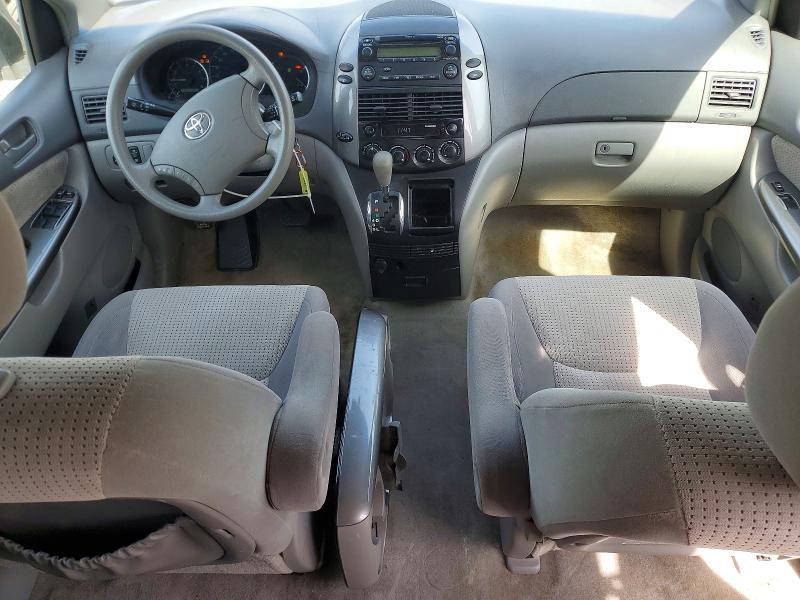 2007 Toyota Sienna le 7-passenger