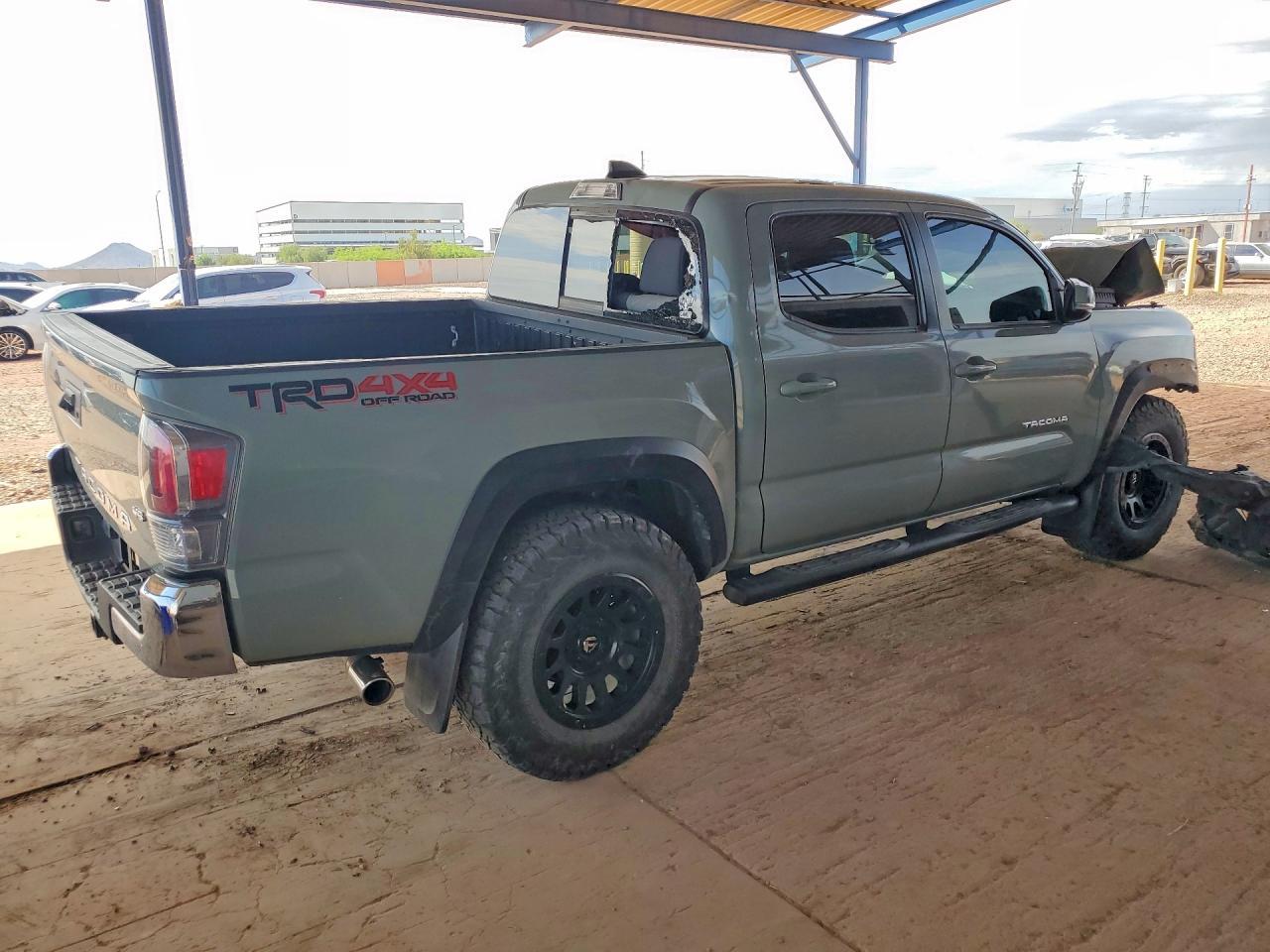 2022 Toyota Tacoma TRD OFF-Road