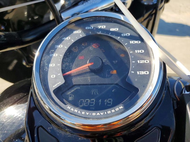 2025 Harley-Davidson Flhc