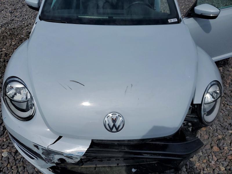 2017 Volkswagen Beetle s