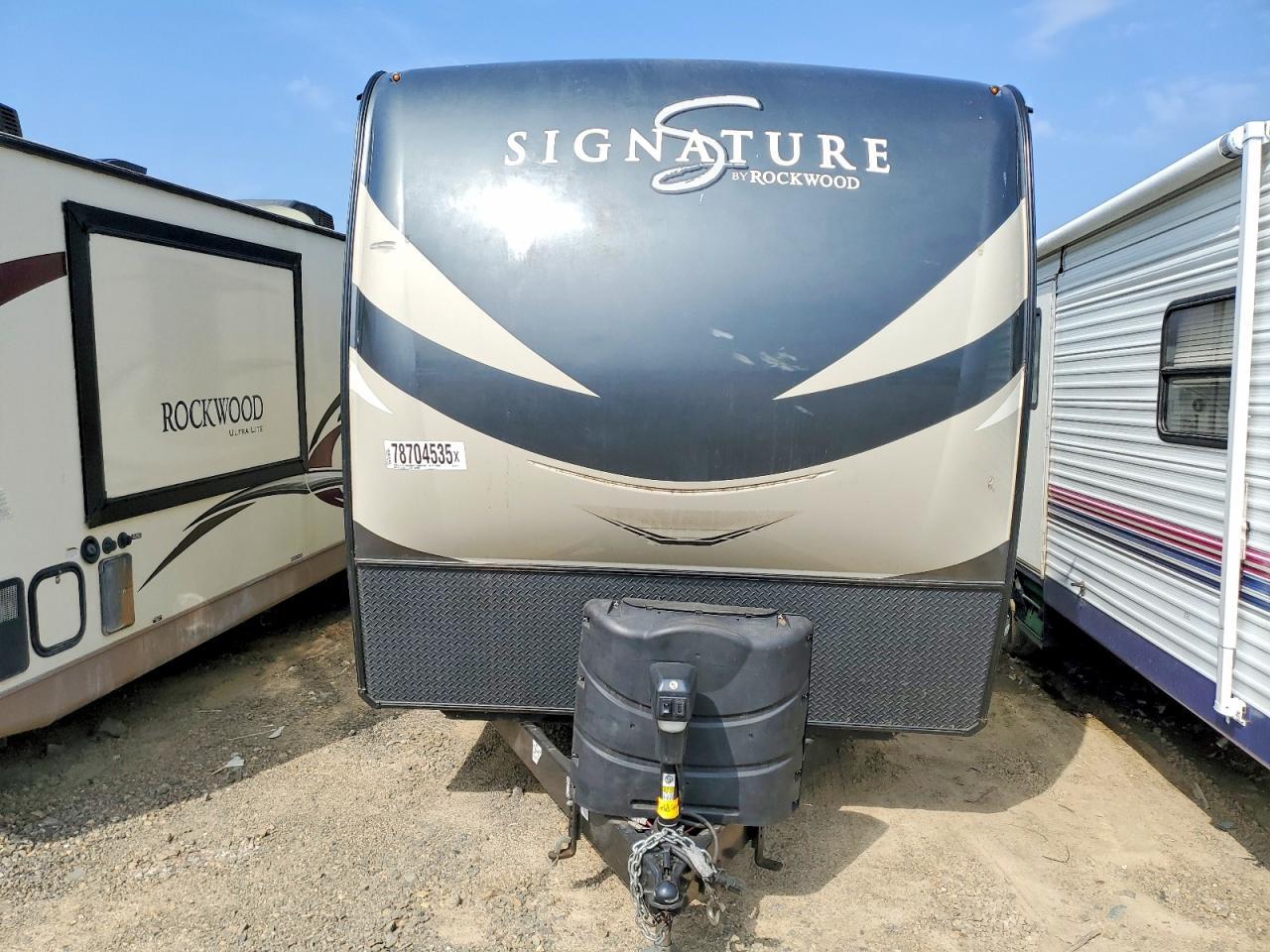 2020 Forest River Signature Camper