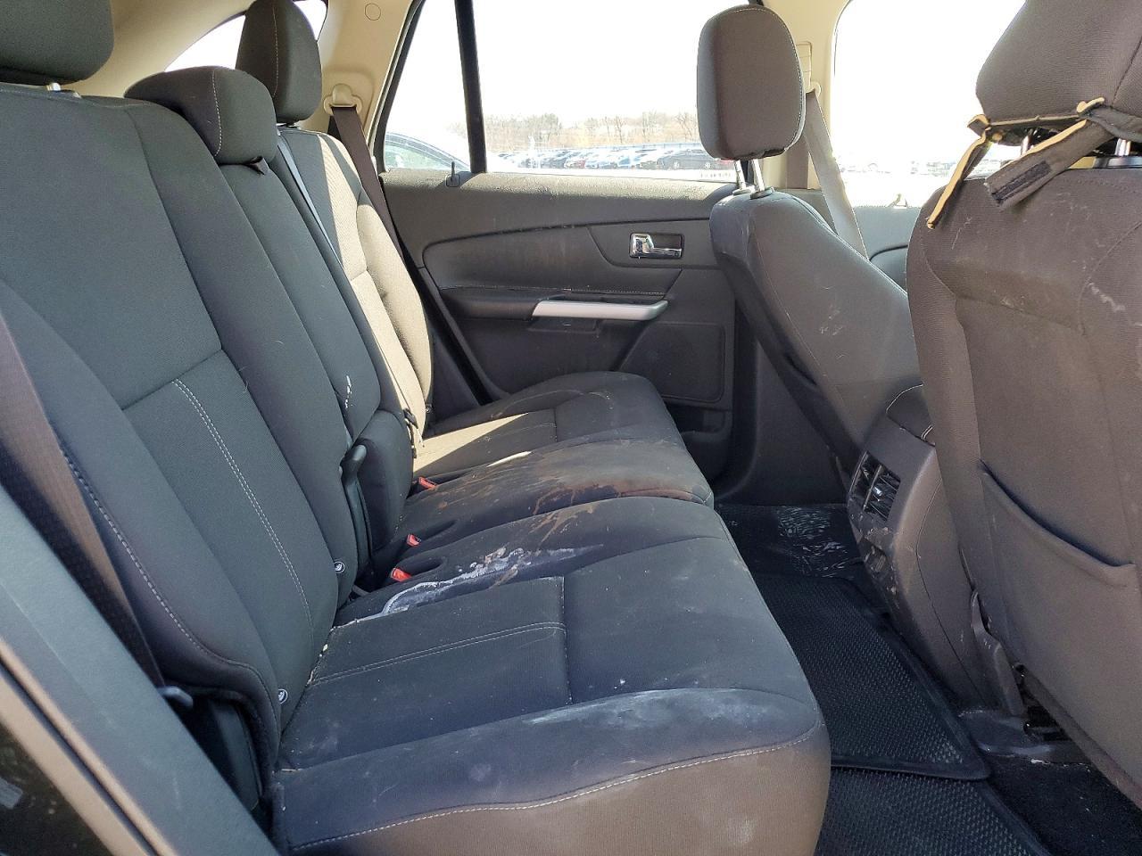 2014 Ford Edge se