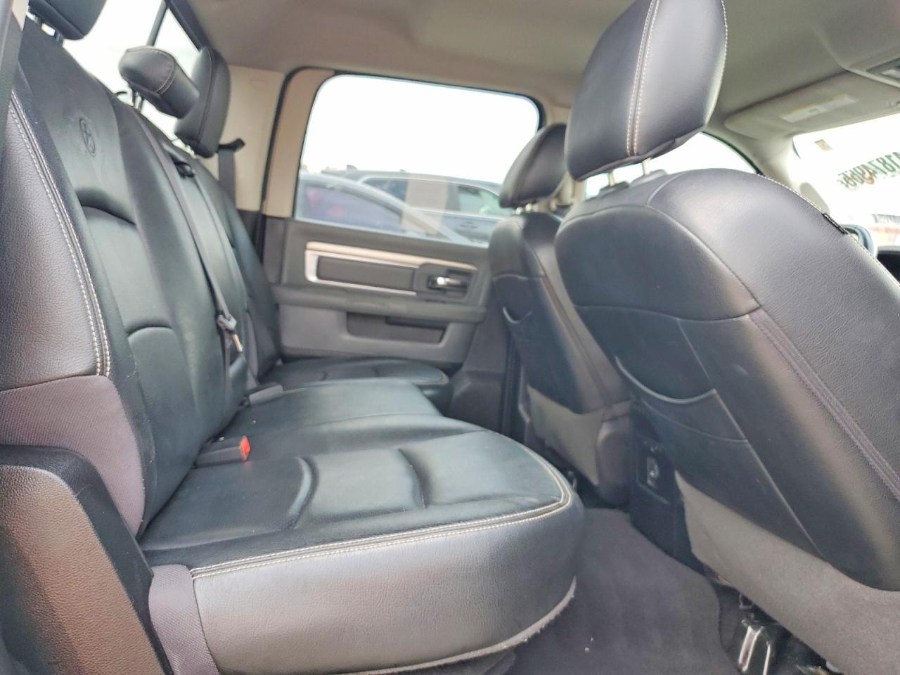 2015 Dodge RAM 1500 SLT