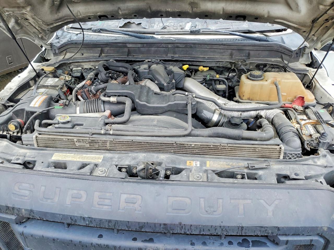 2014 Ford F450 Super Duty Flatbed Truck