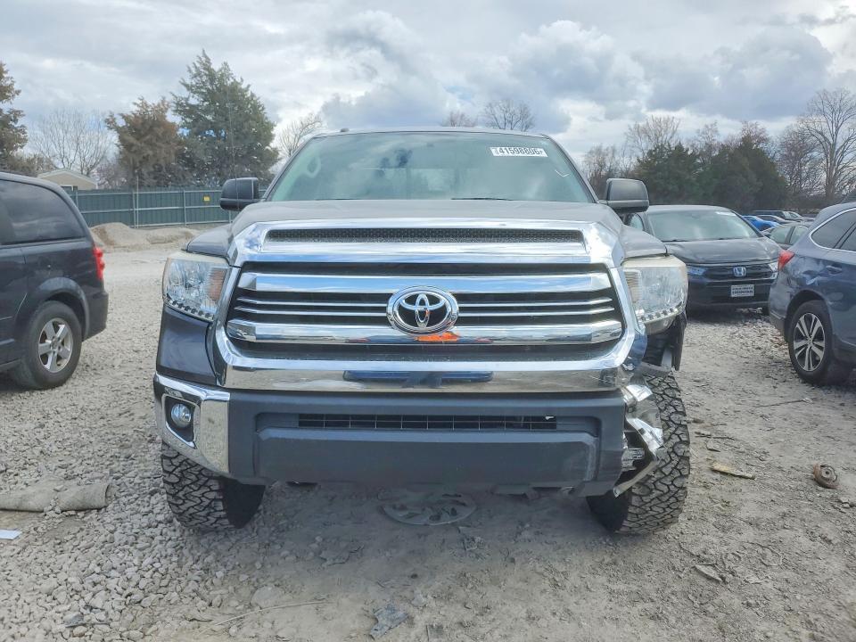 2017 Toyota Tundra SR5