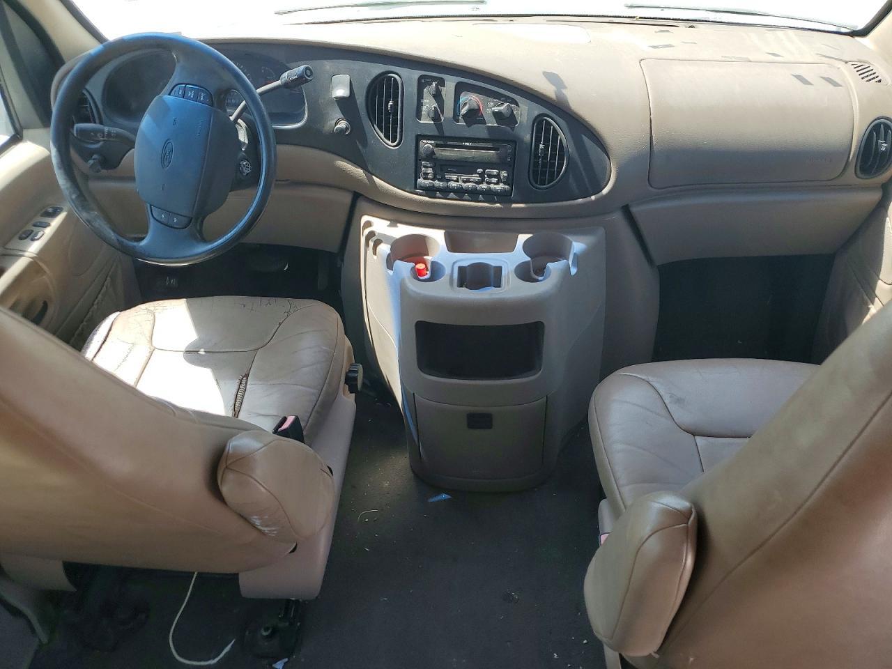 2001 Ford Econoline E350 Super Duty Wagon