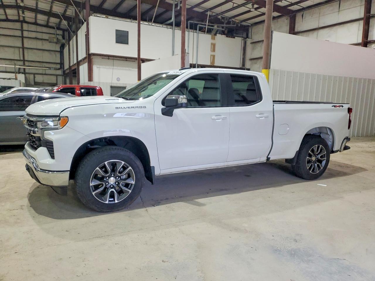 2024 Chevrolet Silverado K1500 LT-L