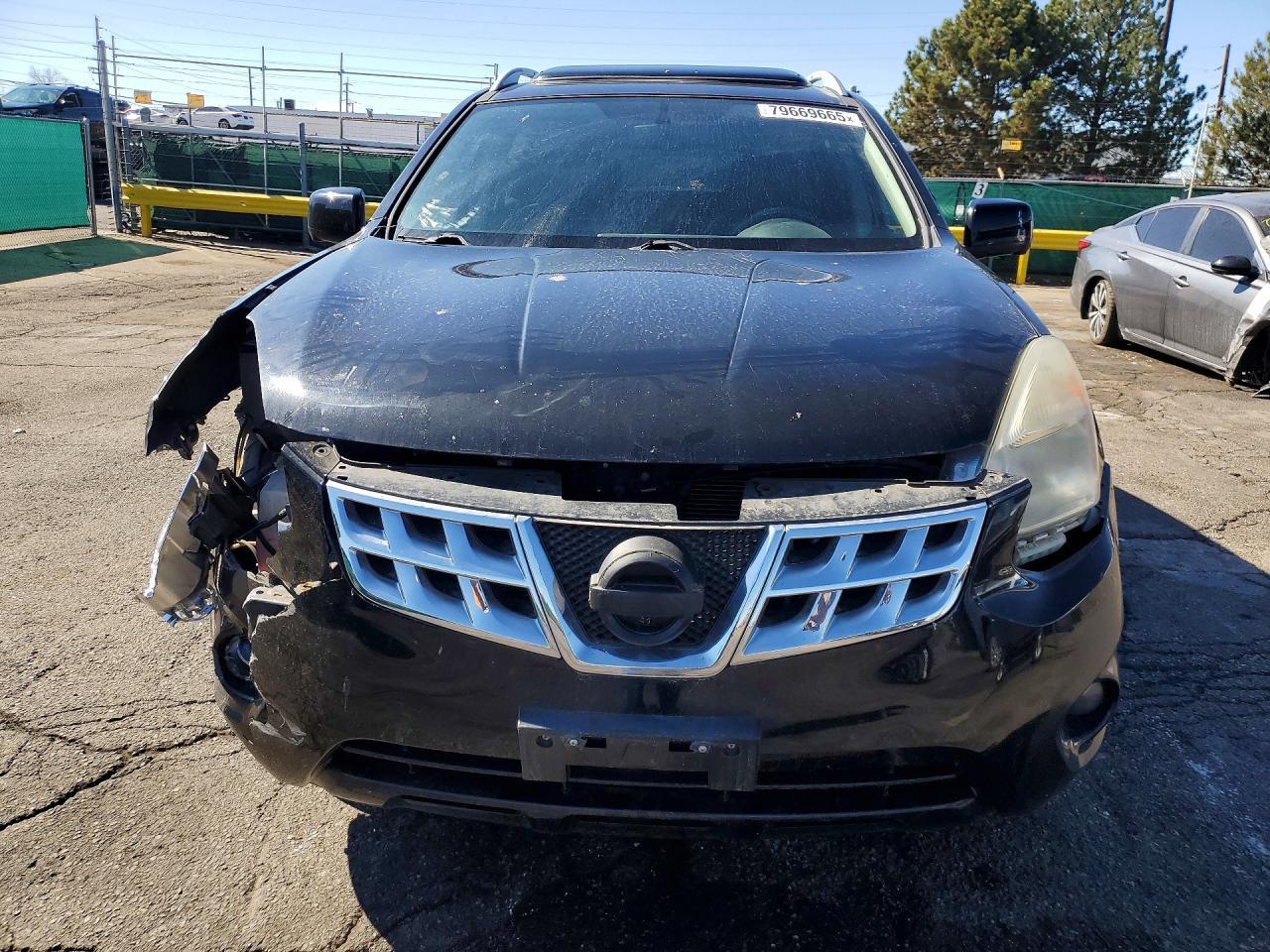 2013 Nissan Rogue s