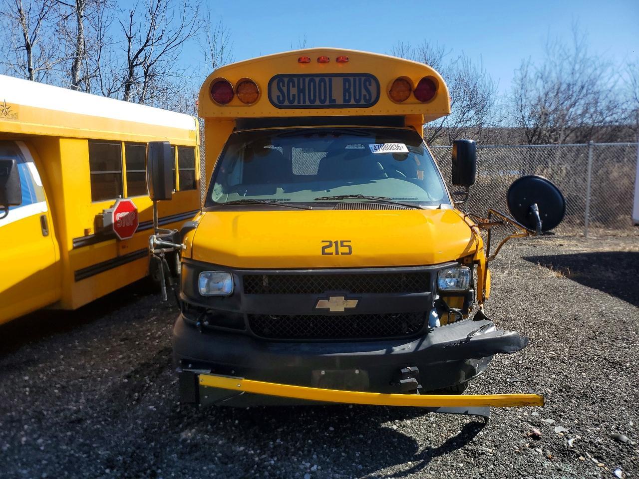 2017 Chev Express G3500
