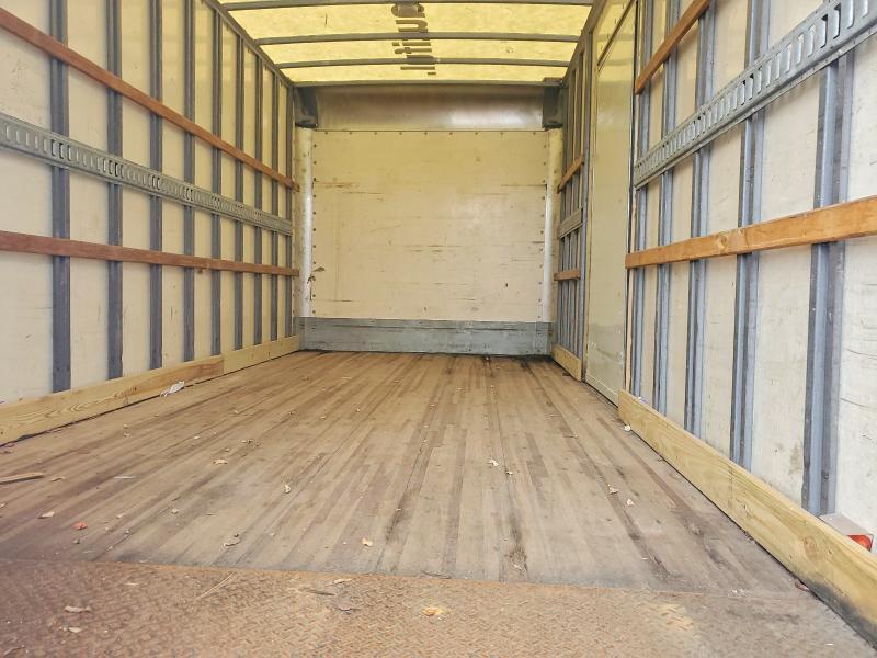 2012 Isuzu NQR BOX Truck