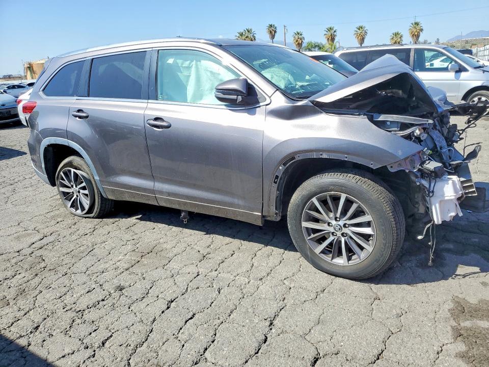 2018 Toyota Highlander xle