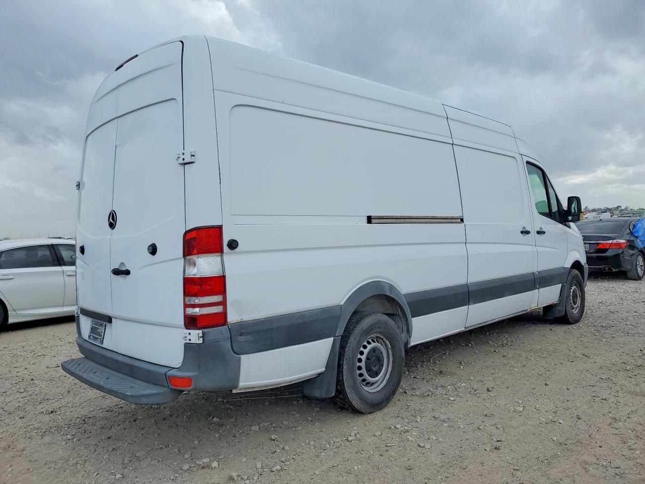 2015 Mercedes-Benz Sprinter 2500