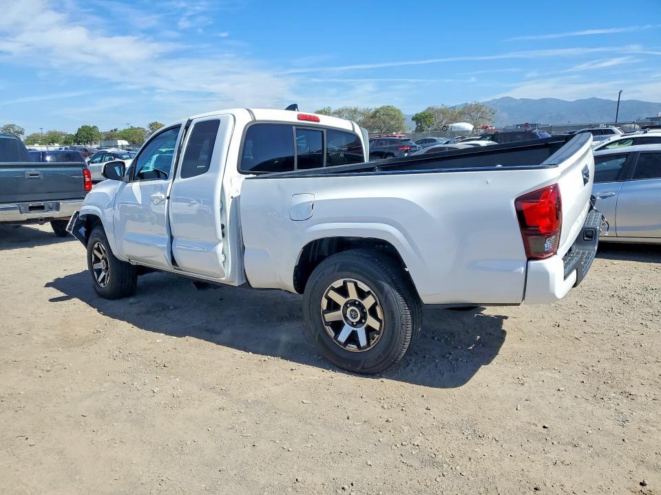 2022 Toyota Tacoma SR