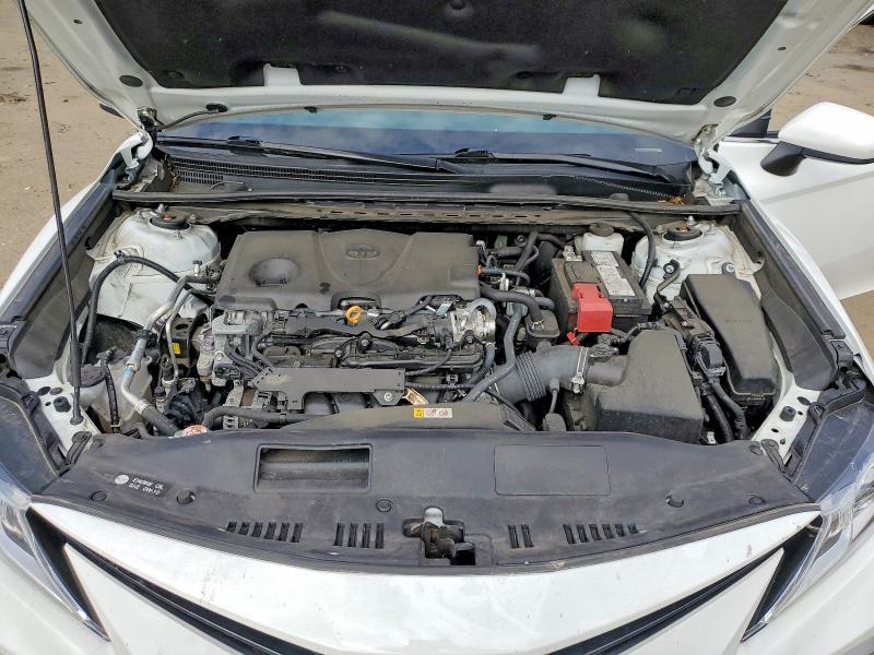 2024 Toyota Camry le