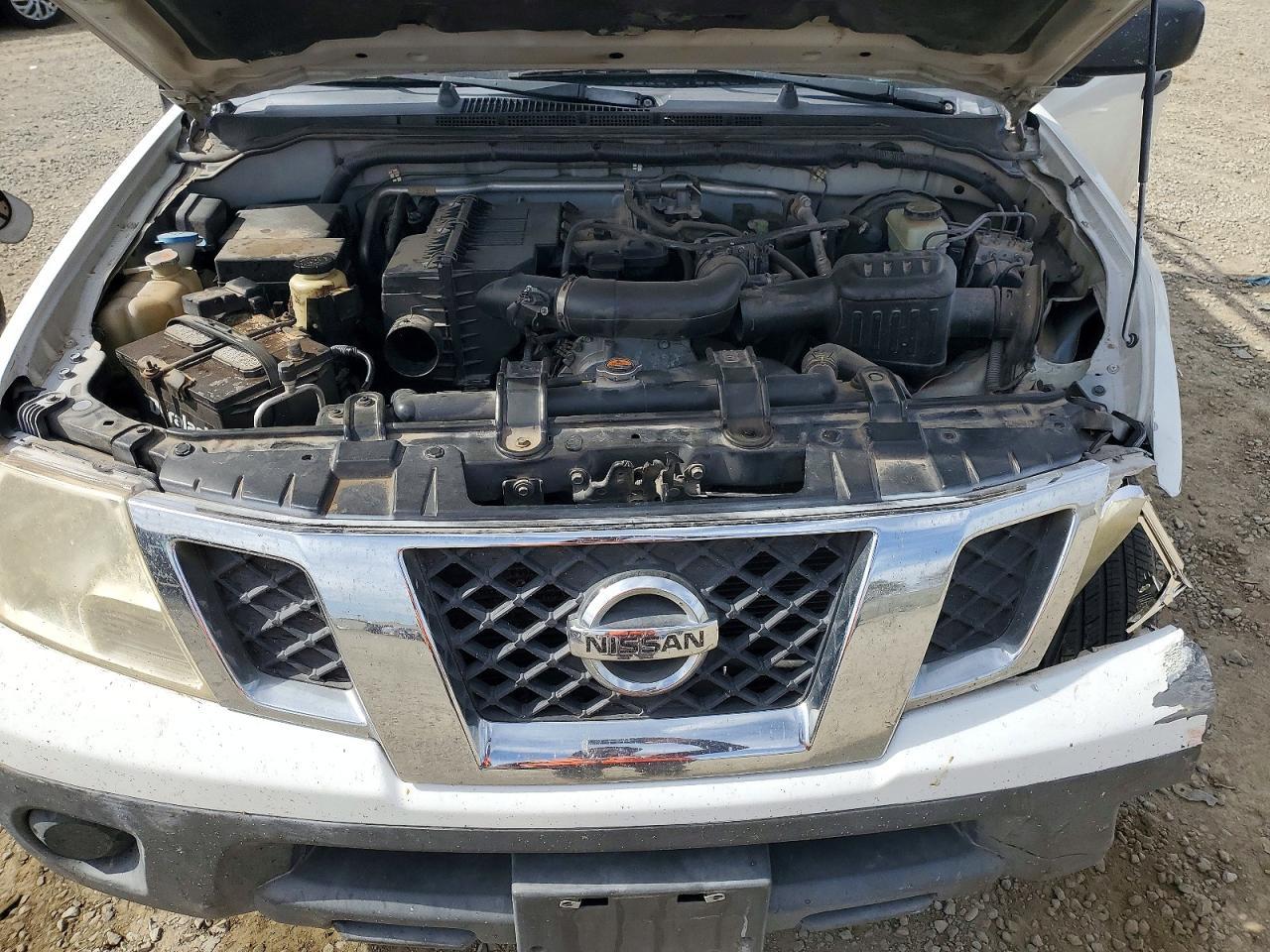 2014 Nissan Frontier S