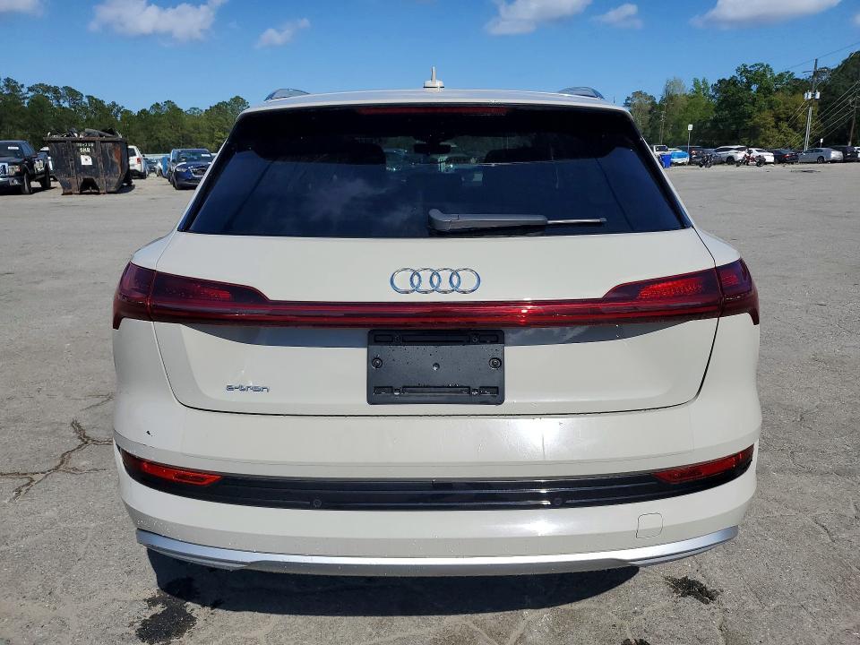 2019 Audi E-tron Premium Plus