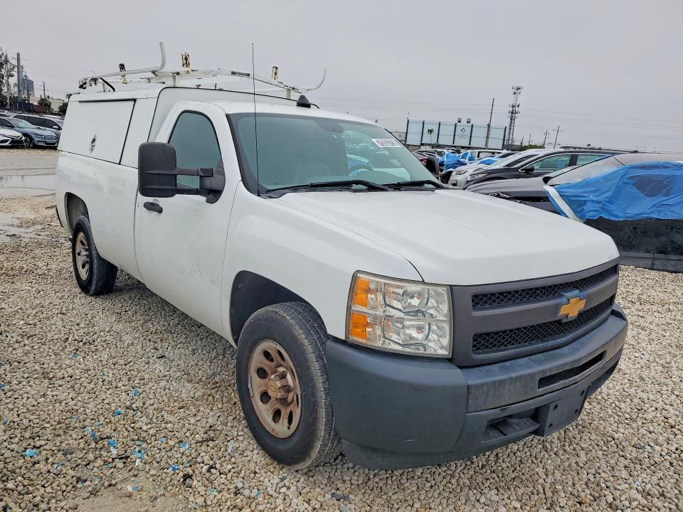 2013 Chev 1500 4X2 / Pickup