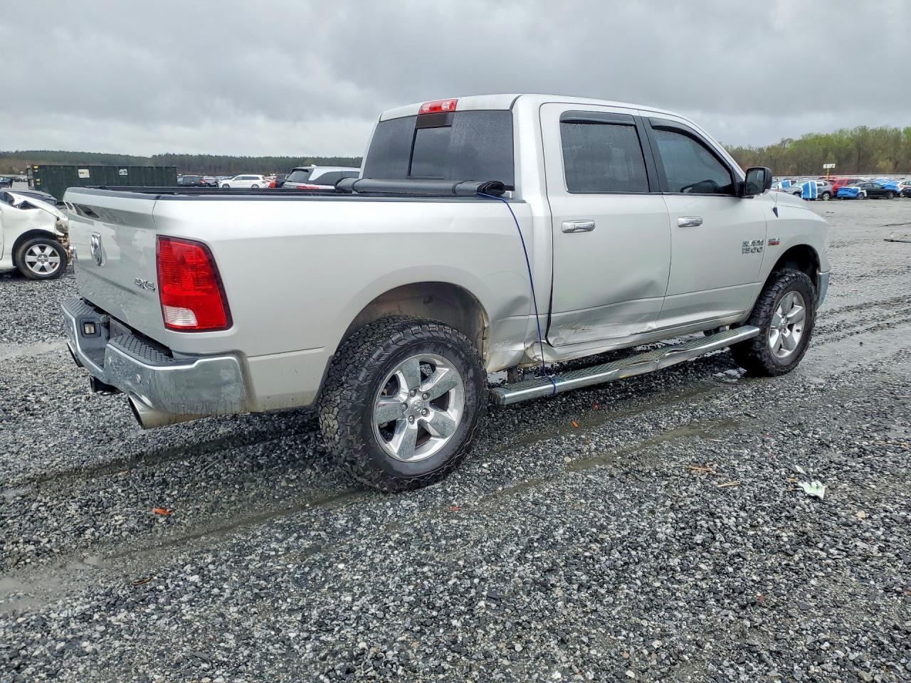 2017 Dodge RAM 1500 SLT