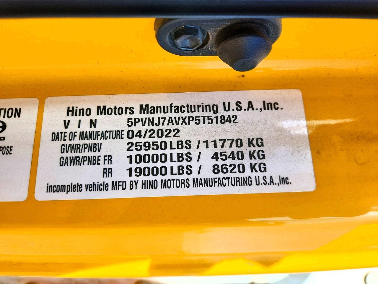 2023 Hino L6 BOX Truck