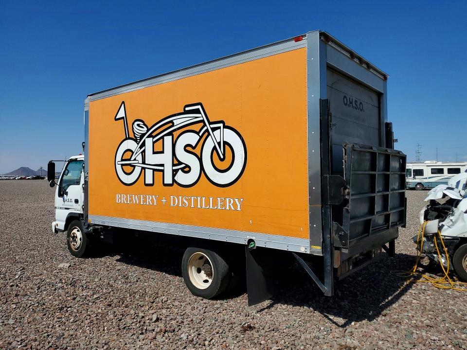 2006 Isuzu NRR-BOX Truck