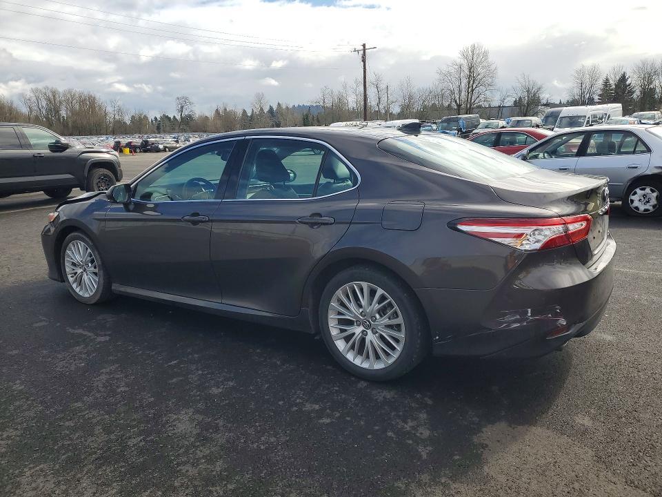 2018 Toyota Camry xle V6