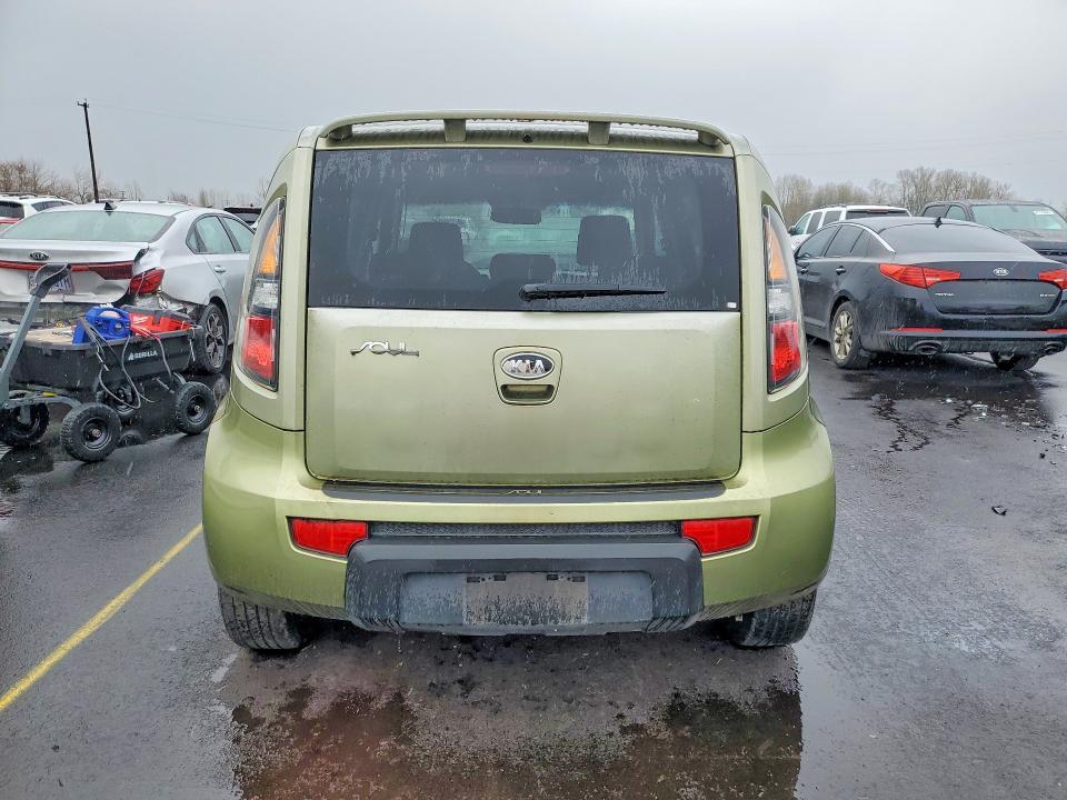 2010 KIA Soul +