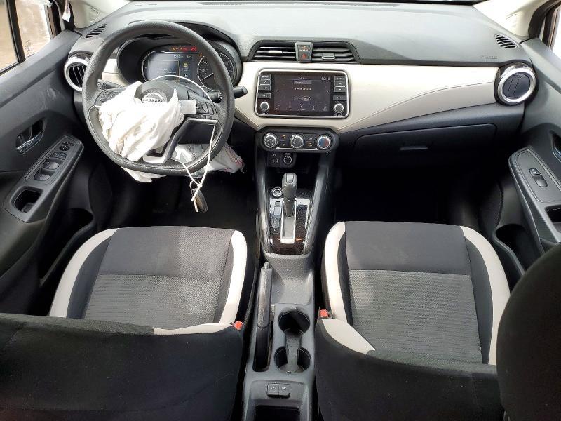 2022 Nissan Versa sv