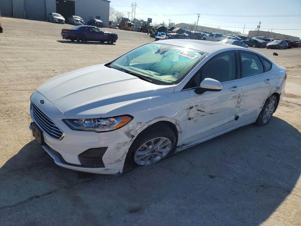2020 Ford Fusion se