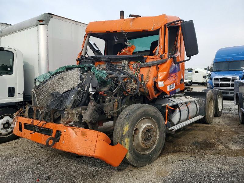 2009 Volvo VNM Semi Truck