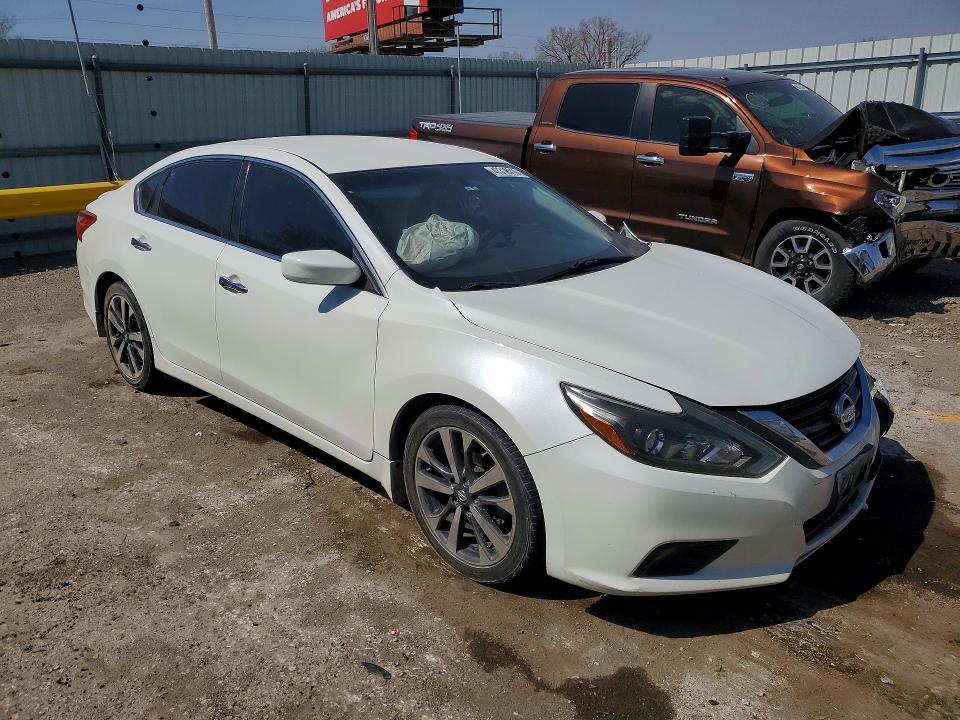 2016 Nissan Altima 2.5 sr