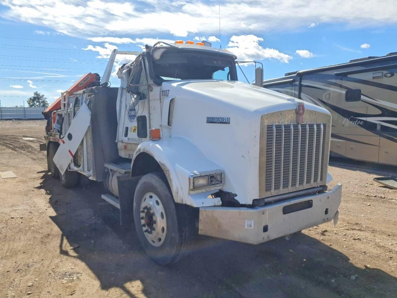2011 Kenworth T800 Crane Truck