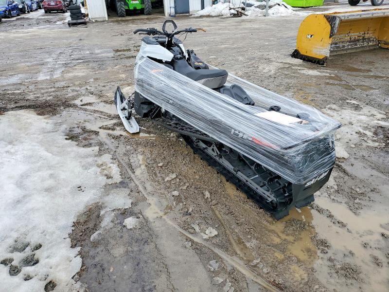 2026 Skidoo Summit Adrenaline 600R RER