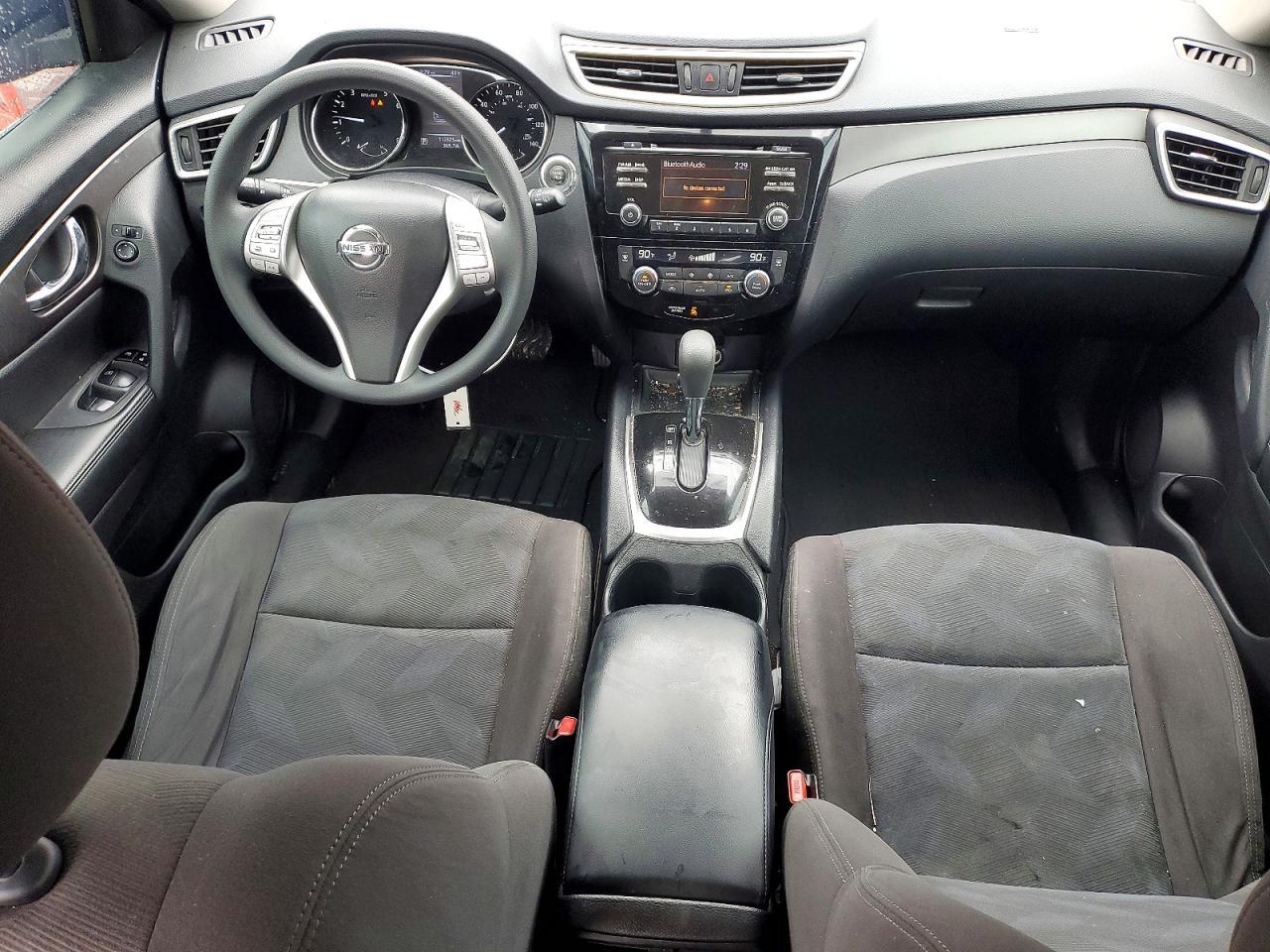 2016 Nissan Rogue sv