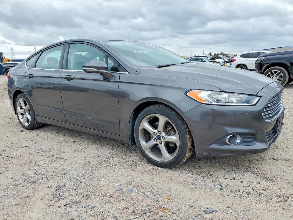 2015 Ford Fusion se